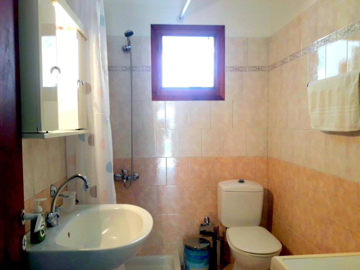 Dourios Ippos Apartments Frikes 外观 照片